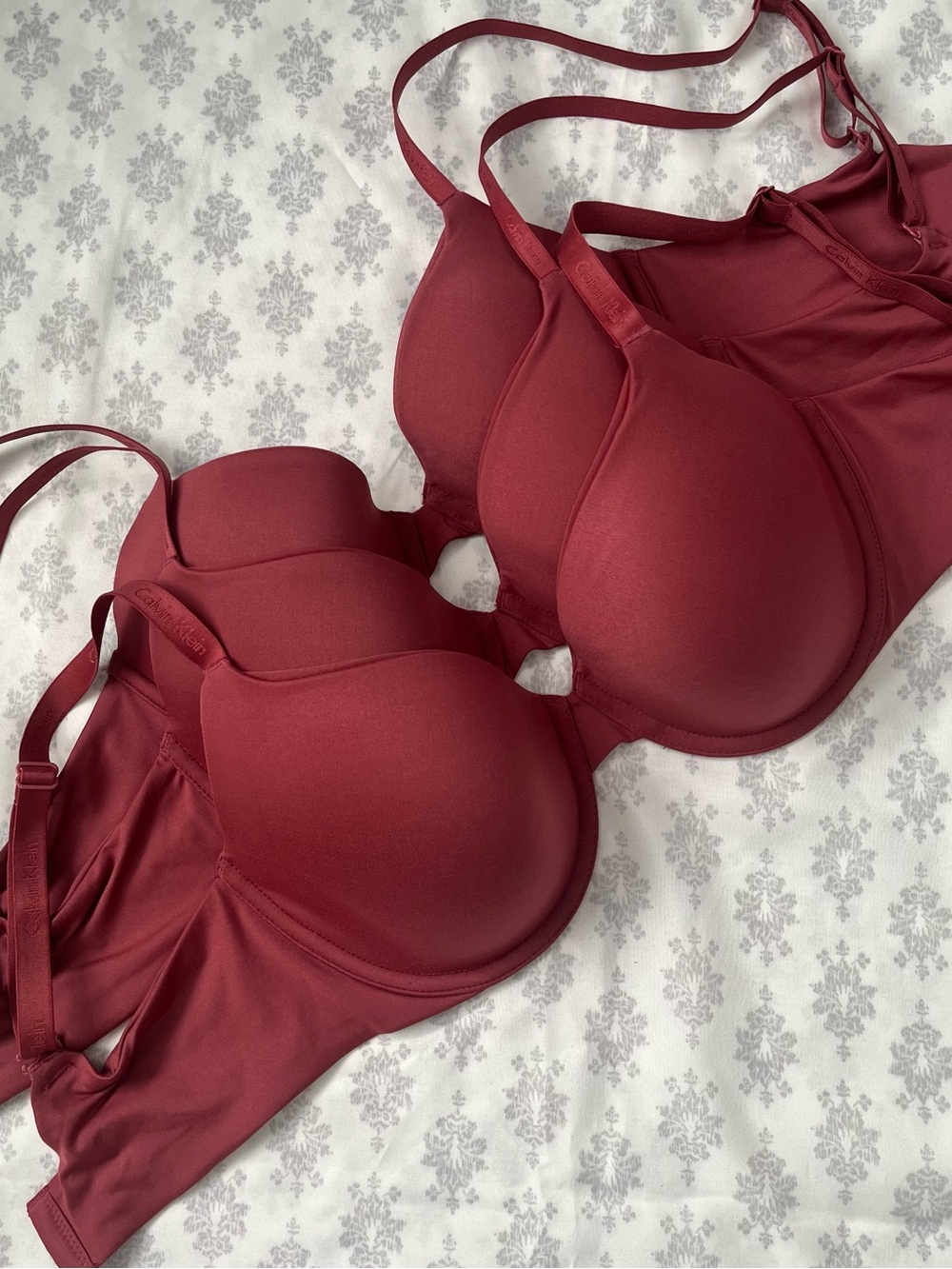 Calvin Klein Women’s Constant Convertible Strap Lightly Lined Demi Bra